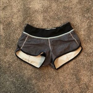 Lululemon run speed shorts 2.5” length size 2
